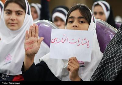 اجتماع 1300 نفری دانشآموزان اصفهانی در گلستان شهدا - تسنیم