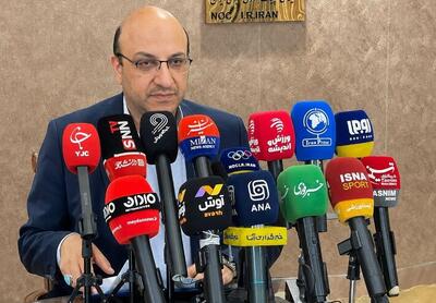 اتراچالی و گلشاد نژاد پرچمداران کاروان ایران در بازیهای آسیایی آیچی - ناگویا