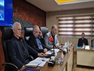  انوشیروانی: وزارت باید درباره ردیف بودجه تجدید نظر کند