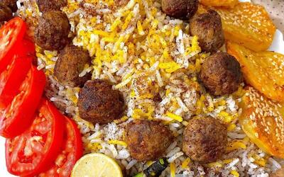  طرز تهیه سماق‌پلو؛ طعم اصیل ایرانی با عطر ترش و دلنشین