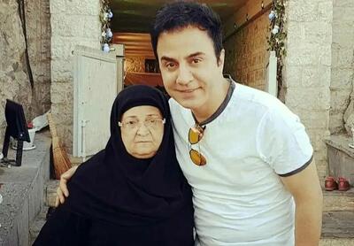 اشکهای تلخ داریوش فرضیایی در خاکسپاری مادرش