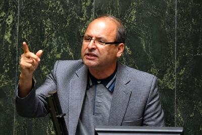 نماینده مجلس: تنشهای کنونی بین امریکا و ایران با مذاکره تمام خواهد شد