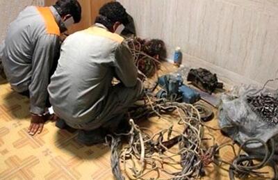  دستگیری سارق حرفه‌ای سیم و کابل در تهران؛ کشف صدها متر کابل مسروقه