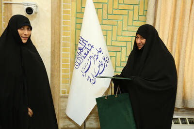  معاون رئیس‌جمهور از مدیر جامعه‌الزهرا(س) تقدیر کرد