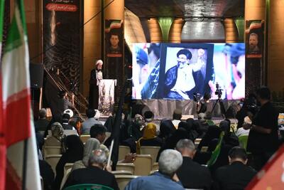  امام جمعه شیراز: خیزش امت اسلامی برای درهم‌شکستن استکبار محقق شده است