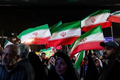 تحلیلگر عرب: ترامپ اصلا نمیداند چه میکند/ آمریکا از تنگه هرمز فرار خواهد کرد