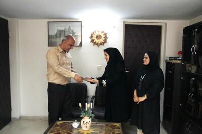 تجلیل از رئیس دانشگاه هنر سمنان به پاس نقش مؤثر وی در ارتقای جایگاه صنایعدستی استان