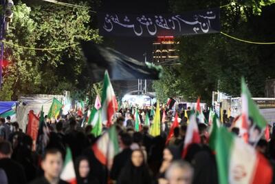  اقتدار و همبستگی پرشور مردم ارومیه در حمایت از وطن در خیابان