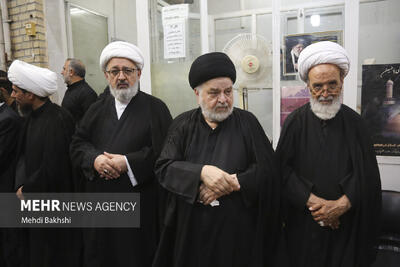 آیین بزرگداشت رهبر شهید از سوی مرجعیت عالی عراق در قم برگزار شد