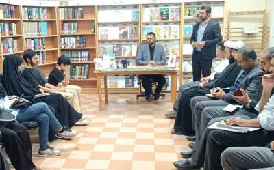 صادقی: کتابخوانی از شاخصهای مهم سیره رهبر شهید انقلاب بود