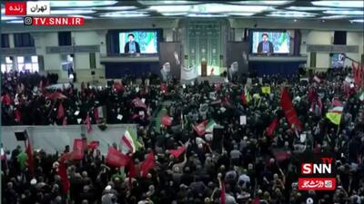  شعار «هیهات من الذله» در مراسم بزرگداشت رهبر شهید طنین‌انداز شد