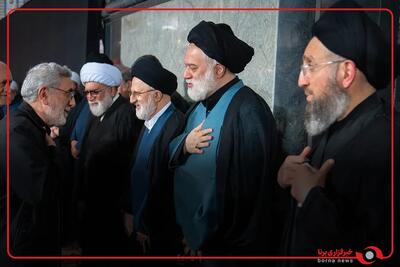 لحظاتی از مراسم بزرگداشت هفتمین شب خاکسپاری حضرت آیتالله العظمى شهید سیّدعلی خامنهاى و شهداى خانواده ایشان در آستان امامزاده علیاکبر چیذر