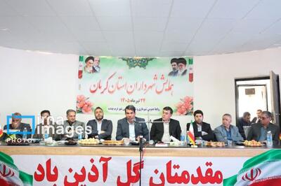  استاندار کرمان: شهرداری‌ها به سمت سرمایه‌گذاری‌های مولد حرکت کنند