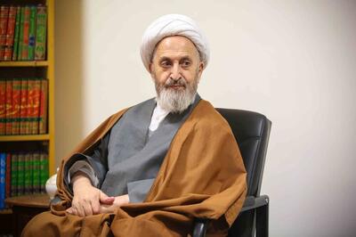  آیت‌الله‌ سبحانی: مبلغان پیام عاشورا را با نیازها و مسائل امروز جامعه پیوند بزنند