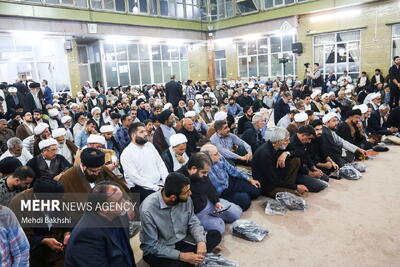 بزرگداشت رهبر شهید از سوی آیت الله سیستانی