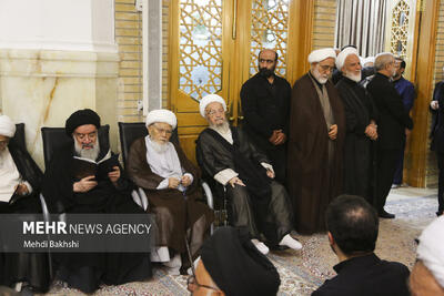  بزرگداشت رهبر شهید از سوی آیت الله مکارم شیرازی در قم