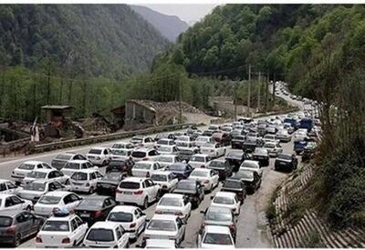  ترافیک سنگین در محور چالوس و آزادراه قزوین-کرج/ انسداد برخی محورهای جنوب کشور
