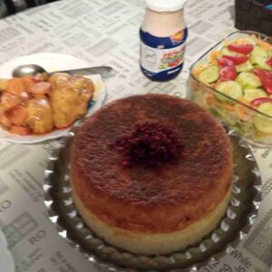  آدینه خوبی داشته باشید روزگار به کامتان ته چین  مرغ تقدیم نگاهتان 😋😋😋😋