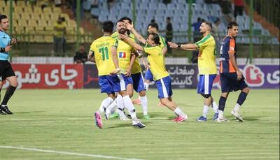  حمله نفت به مس: بیرون از فوتبال زور ما بیشتر است!