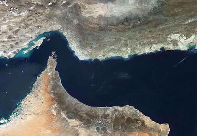 روسیه برای پایان جنگ در تنگه هرمز تلاش میکند؟