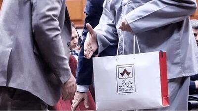 اسامی بدهکاران بزرگ بانکها اعلام شد/ بخوانید