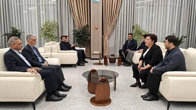  وزیر فرهنگ و ارشاد اسلامی وارد بیشکک شد