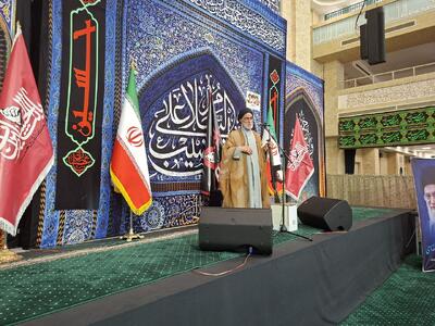  امام جمعه موقت زنجان: مقاومت، تنها راه حفظ استقلال و عزت ملی است