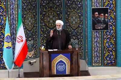 امام جمعه کیش: با اقتدار و اتحاد از امنیت و منافع ملی دفاع خواهیم کرد