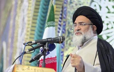 امام جمعه یاسوج: عقب‌نشینی در برابر دشمن را نخواهیم پذیرفت