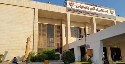  حمله آمریکا به ایستگاه انشعاب راه آهن بندرعباس و مجروح شدن 2 نفر