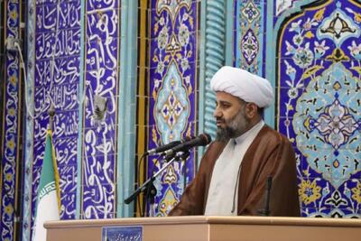  امام جمعه خارگ: ملت ایران پرچم خون‌خواهی شهدا را بر زمین نخواهد گذاشت