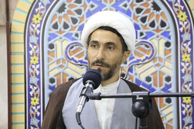  امام جمعه موقت بیرجند: خودباوری و بصیرت، راه عبور از فتنه‌هاست