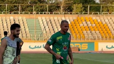  گرم کردن حامد لک با گوشی