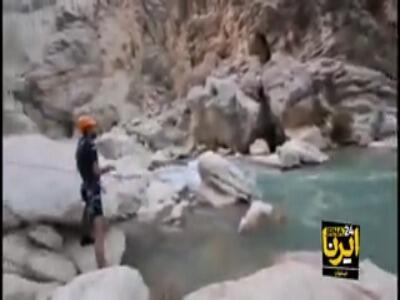  نجات ۲ گردشگر مفقودشده در منطقه «آب‌ملخ» سمیرم