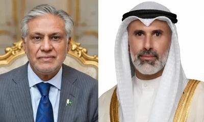  گفتگوی تلفنی وزرای خارجه پاکستان و کویت درباره تحولات منطقه / محمد اسحاق دار بر اهمیت پایبندی به تعهدات آتش‌بس در چارچوب تفاهم‌نامه اسلام‌آباد و پرهیز از هرگونه اقدامی که می‌تواند باعث تشدید بیشتر تنش‌ها شود، تأکید کرد