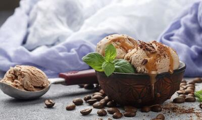 طرز تهیه آفوگاتو (قهوه بستنی) مرحله به مرحله + عکس