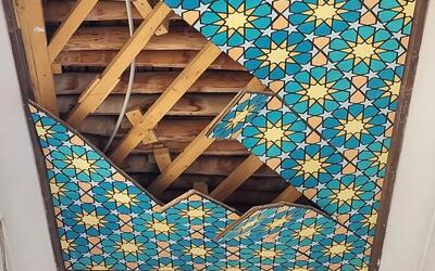 از مجموع ۱۴۹ اثر آسیبدیده در جنگ، ۳۸ اثر در مالکیت وزارت قرار دارد و مالکیت ۱۱۱ بنای دیگر در اختیار نهادهای نظامی، اوقاف و شهرداریها است /در برخی از این مکانها به دلیل ملاحظات نظامی تاکنون دسترسی لازم را پیدا نکردیم / نباید تاسیسات پرخطر در مجاورت موزهها و آثار باستانی مستقر شوند/در حال تنظیم نامهای خطاب به رهبری هستیم تا نسبت به انتقال این تاسیسات از حریم آثار تاریخی اقدام شود