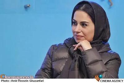  تینا پاکروان؛ روایت‌گر تنهایی، امید، انتخاب و پیچیدگی‌های زیستن در جهان معاصر
