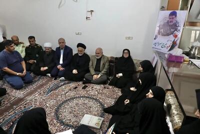  ابلاغ سلام رئیس جمهور به خانواده شهیدان سردارپور و تاج بخش در گتوند