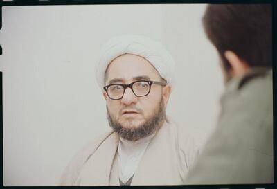  موسوی خوئینی‌ها: خلخالی به رهبر شهید گفت به مصباح بگویید در مورد خشونت صحبت نکند/ رهبری فرمودند «شما دیگر راجع به خشونت صحبت نکنید»!