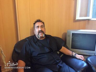  حمله پیشکسوت پرسپولیس به علی دایی و کریم باقری: قلعه‌نویی را مسخره می‌کنید چون از همه بهتر است/ بیرانوند راست گفته، باید مجسمه سرمربی تیم ملی را ساخت