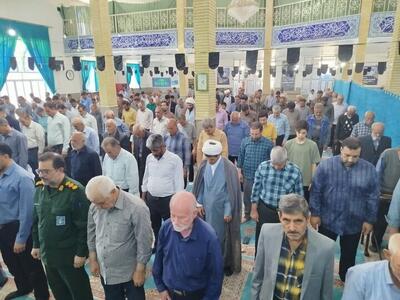  اقامه نماز استغاثه به امام زمان(عج) در مصلای شهر خمین