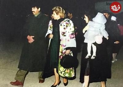  عکس صدام به همراه همسر اول اش «ساجده» و در یک بازدید