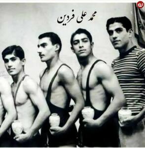 فردین در نوجوانی و با دوبنده در کنار هم تیمی هایش/عکس