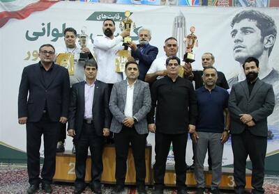  مازندران قهرمان رقابت‌های کشتی پهلوانی نوجوانان کشور در همدان شد - تسنیم