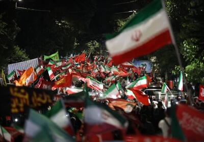  تداوم حماسه‌آفرینی بوشهری‌ها در حاشیه خلیج‌فارس - تسنیم