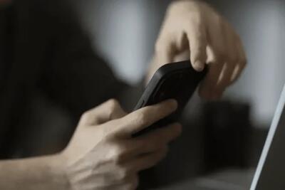 دردسر اپلیکیشنهای برهنهساز برای اپل و گوگل