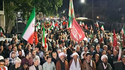  تجمعات شبانه مردم انقلابی خوی در میدان مقاومت + عکس