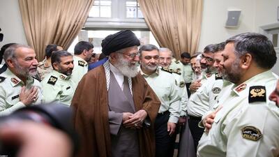  پلیس تراز جمهوری اسلامی از نگاه رهبر شهید انقلاب؛ از اقتدار تا عدالت