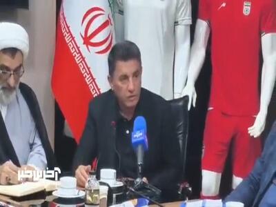  اگر یقه‌ام را باز می‌کردم و زنجیر طلا می‌انداختم حتما آدم خوبی بودم!